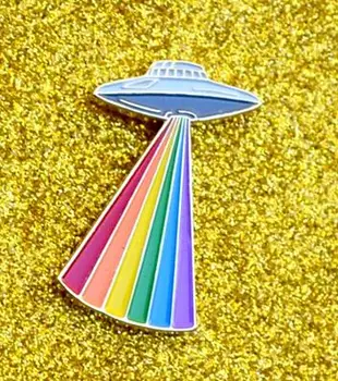 Gay Cudzie Pride UFO Žiarili Pride Rainbow Mäkké Smalt Klopě Pin UFO Sivá Cudzie LGBTQ+ Pride Oslava Pin