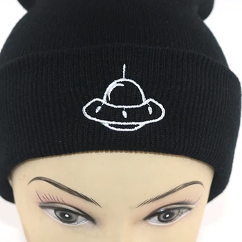 UFO čiapočku klobúk výšivky mäkké teplé pletené čiapky pre jeseň a zimu hip hop čiapky nové módne spp vysokej kvality